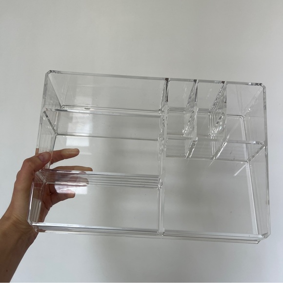 Clear plastic organizer shelf case 9 slot for makeup jewelry skincare office - Picture 3 of 3